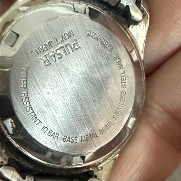 Pulsar Silver Watch with Deep Blue Dial - Picture 3 of 3